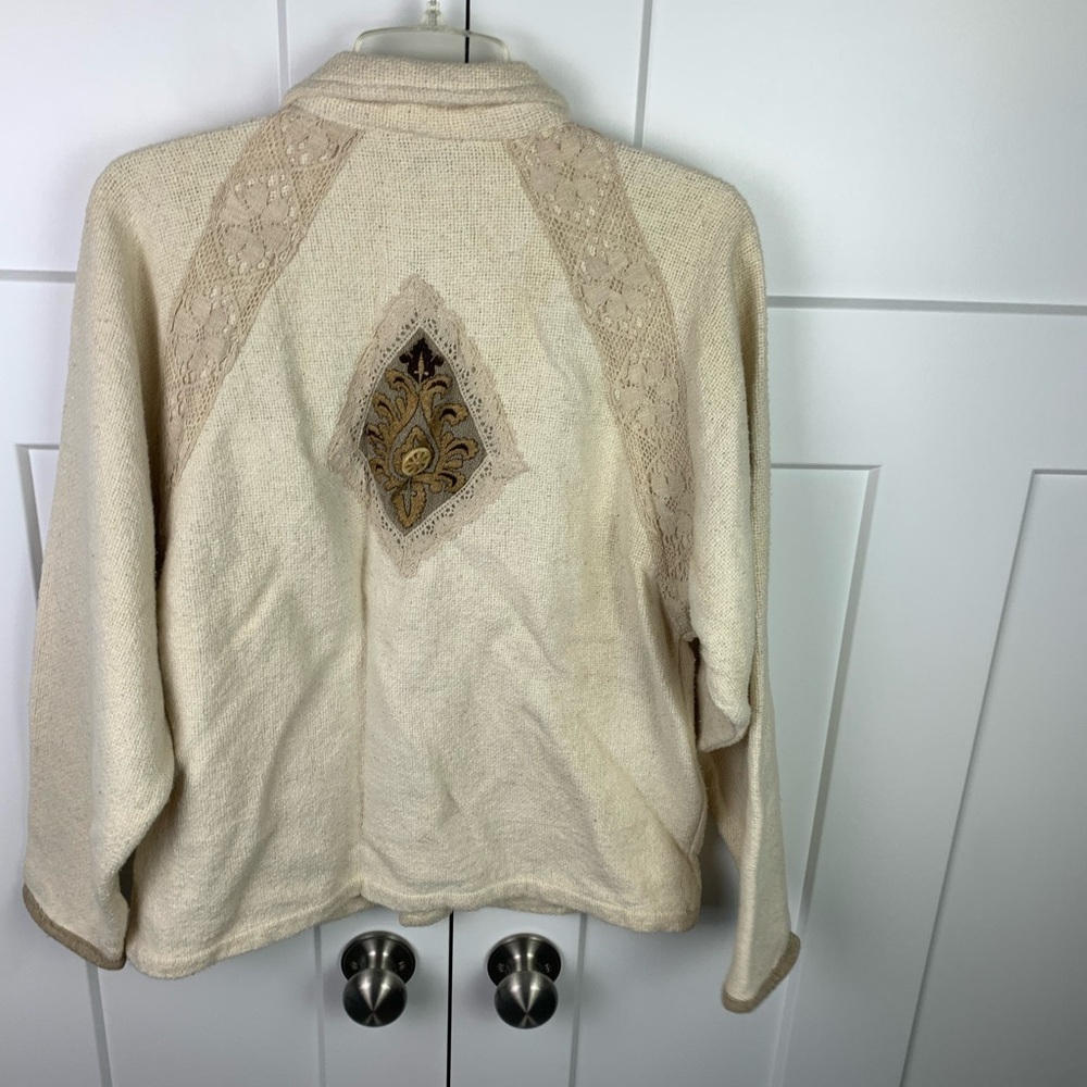 Vintage MEDIUM Button Front Sweater Jacket Lace Art To Wear Cottagecore Granny - Picture 6 of 9